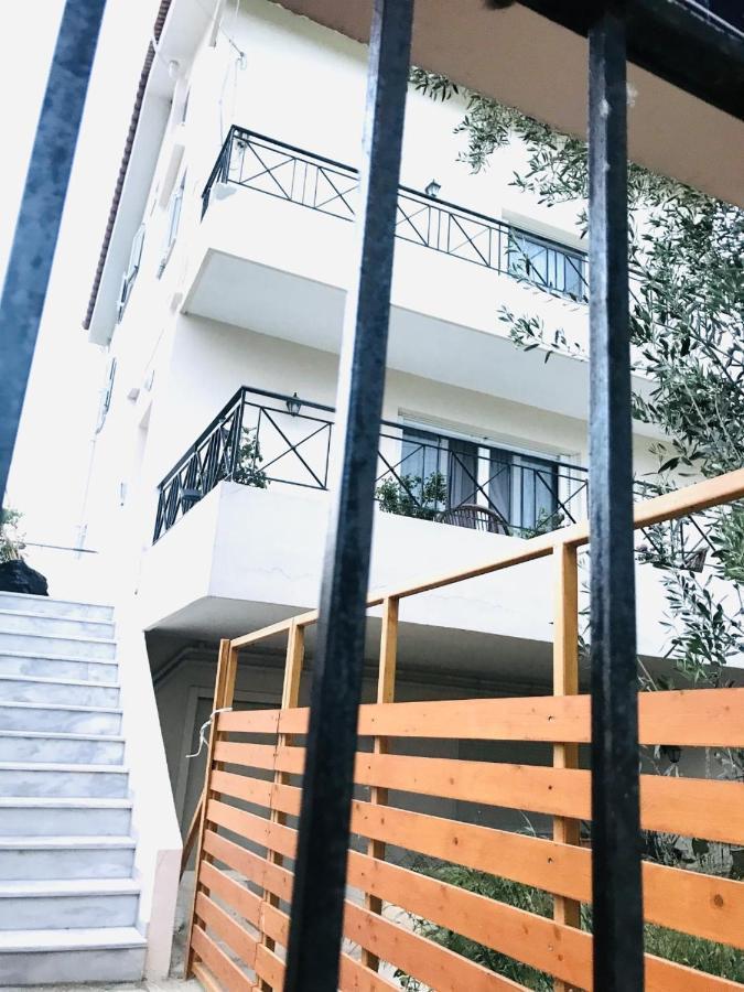 Beautiful Maisonette With A View To The Mountains And The Sea Agia Marina  Eksteriør billede